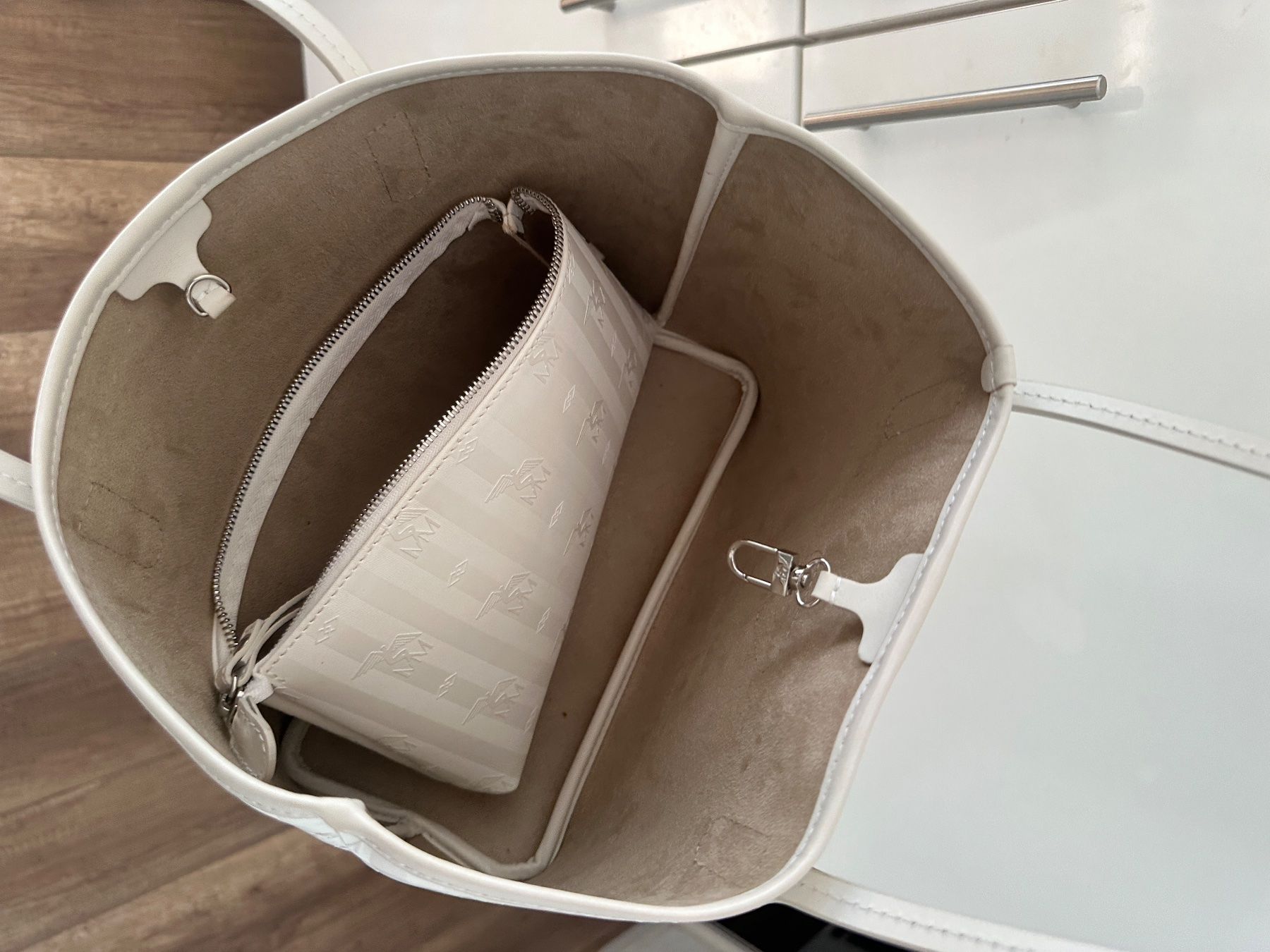 Maison Mollerus Borse da donna: Maison Mollerus - Genf Shopper – Usato da Rorschach venduto da myrecklessl0ve 4