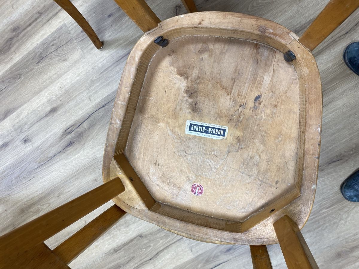 Horgen Glarus Chaises: 4er Set Beizenstühle Horgen Glarus – D'occasion à Basel par MoebelSackmann 8