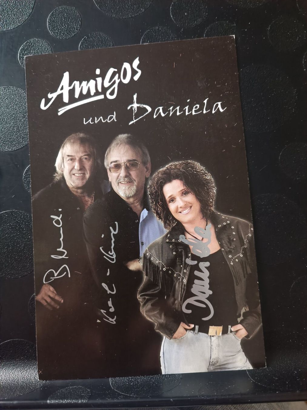 Autografi: Amigos und Daniela - handsigniert – Usato da Menziken venduto da Artographs