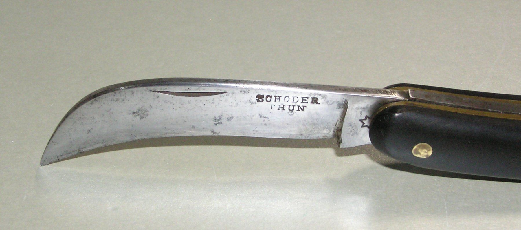 Coltelli tascabile: SCHODER THUN HAKENMESSER REBMESSER TASCHENMESSER – Usato da Grenchen venduto da Antique-hunter 1