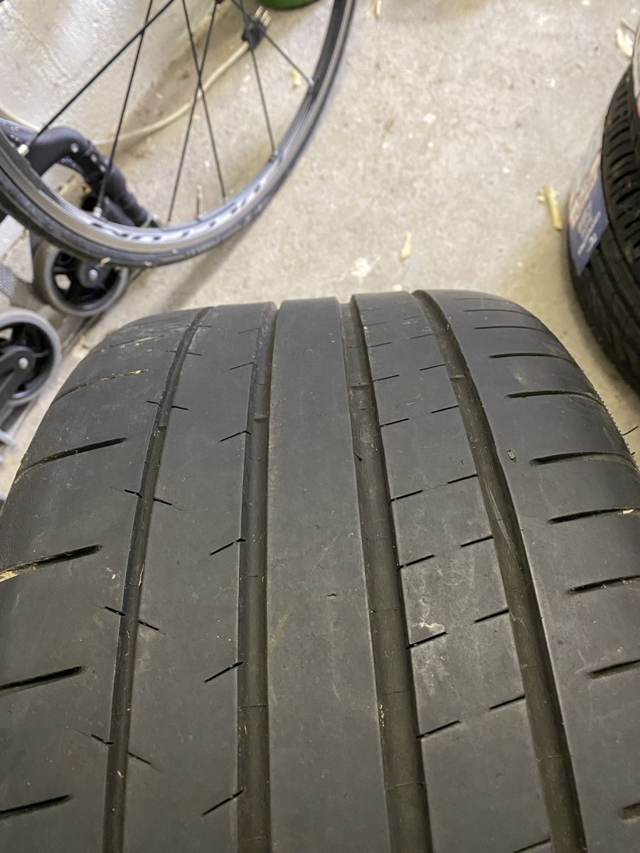 Pneus & Roues: 245/35R18 – D'occasion à Bischofszell par Heeb415 4