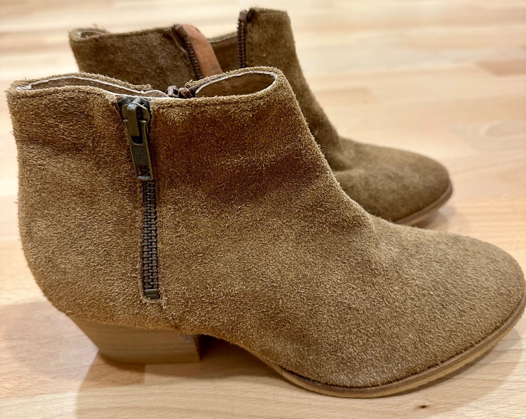 Scarpe da donna: BOTTINES NEUVES – Nuovo e nell'imballaggio originale da Neuchâtel venduto da m20004