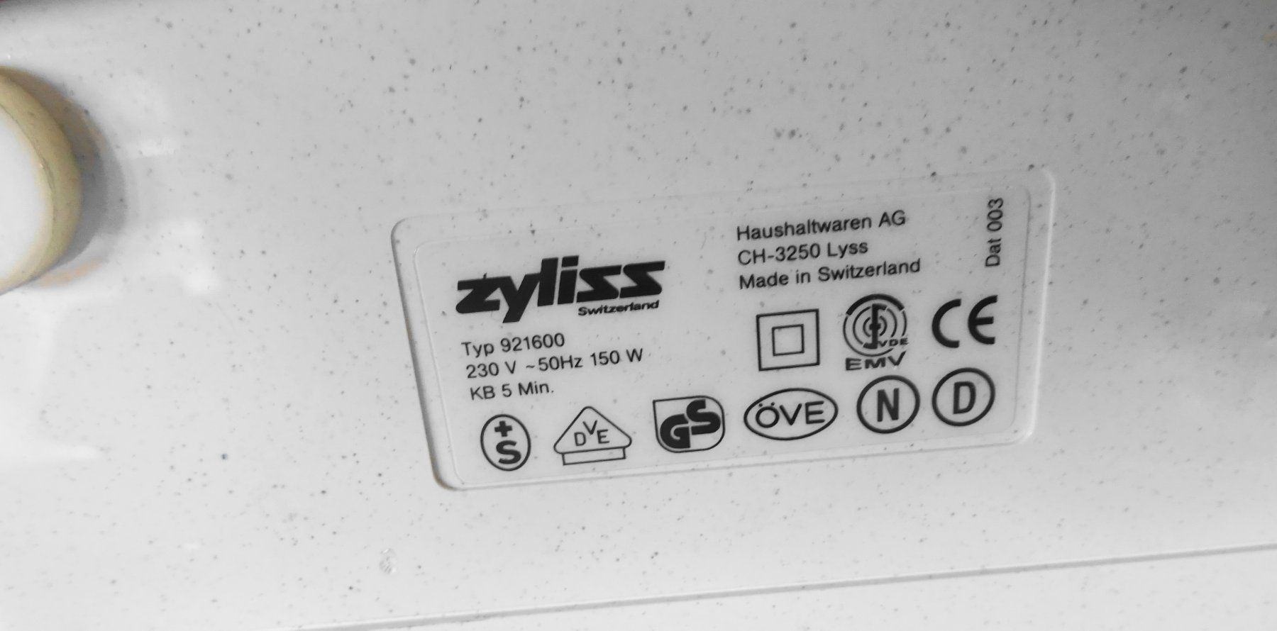 Zyliss Elettrodomestici da cucina: ZYLISS Elektro Scheibenraffel mit 4 Scheibenraffeln – Usato da Zürich venduto da Connie8 3