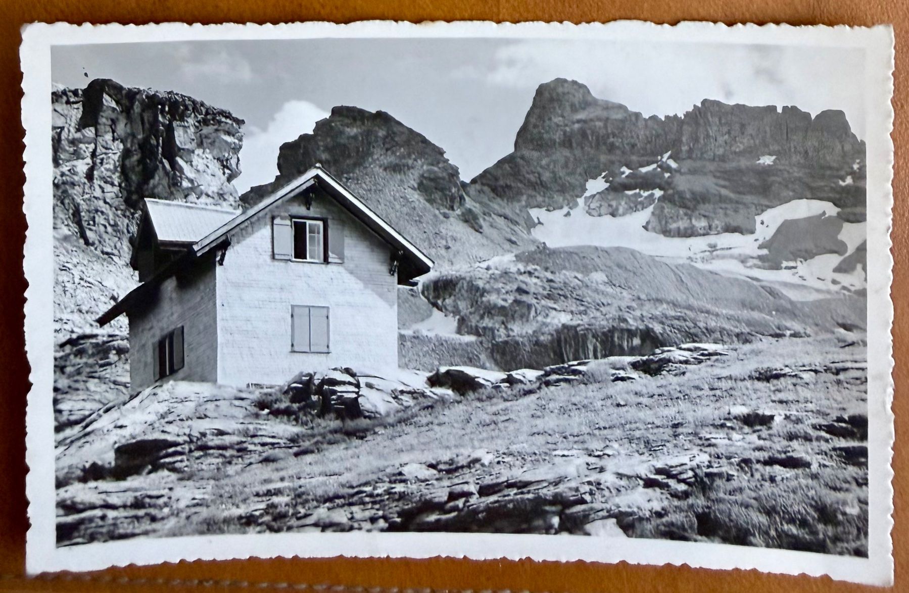 Cartoline postali: Leglerhütte - Glarus - Braunwald - AK – Usato da Lutry venduto da Ediego