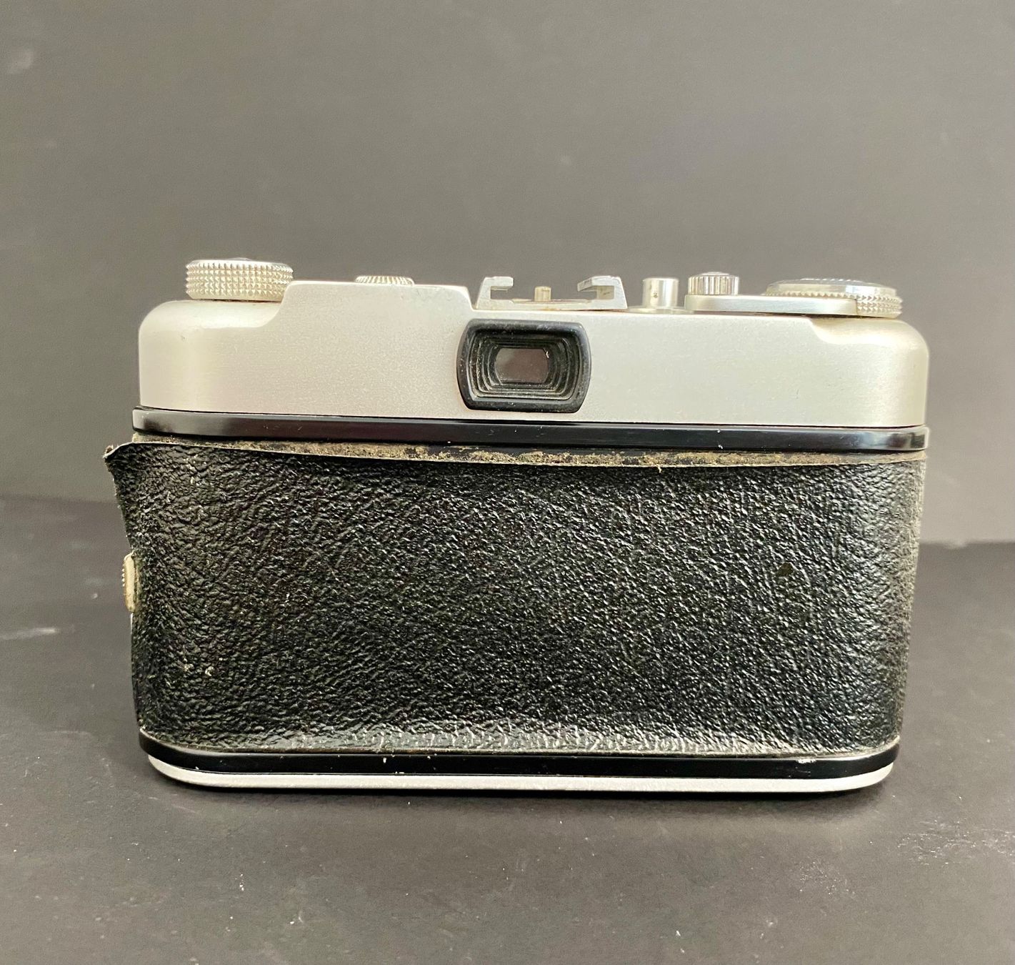 Fotocamera: Regula IIId avec pochette pour objectif – Usato da Sion venduto da ROBY_ROBY_ROBY 7