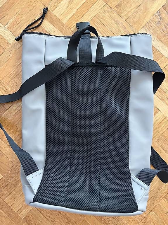 Sacs à dos: Schöner hellgrauer Rucksack – Neuf avec emballage d'origine à Bassersdorf par ella98 1