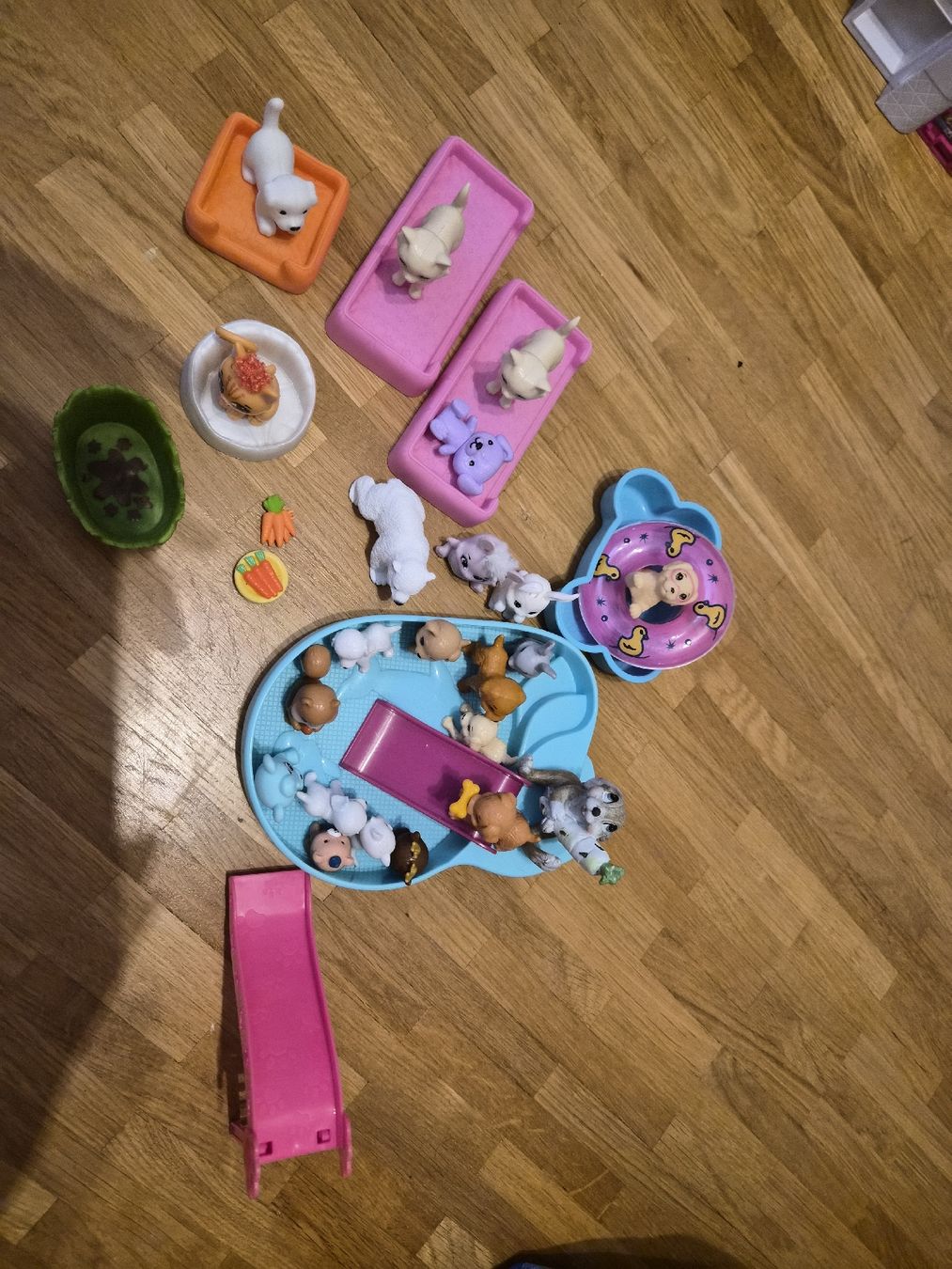 Spielzeuge: festa in piscina  – Gebraucht aus Reinach BL von Glitterlol 3