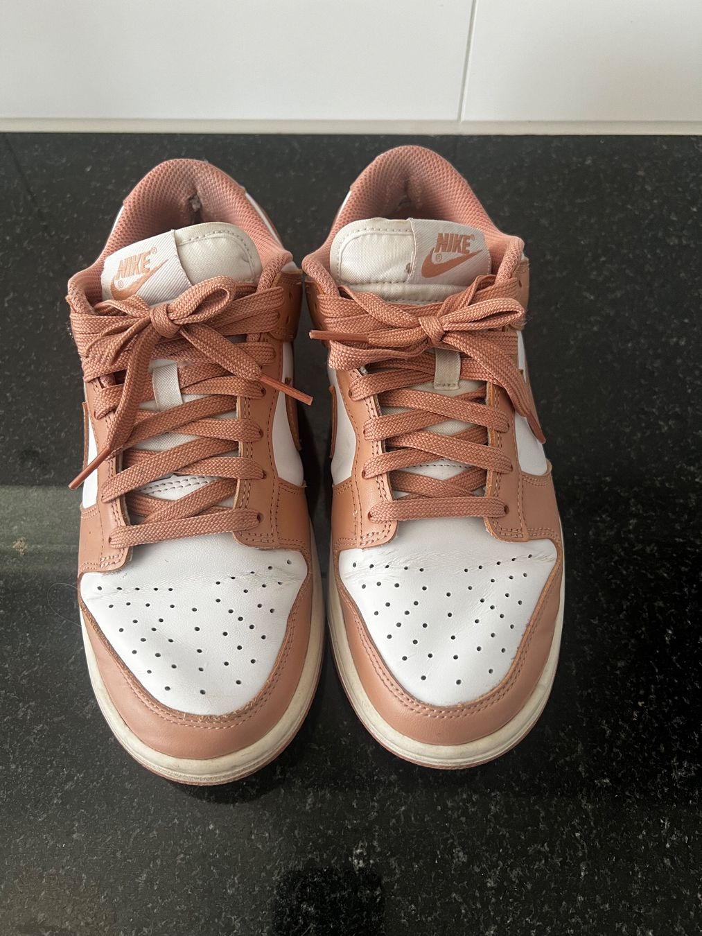 Nike Scarpe da donna: Nike Dunk low rosa whisper, Grösse 38 – Usato da St. Gallen venduto da sunnySG