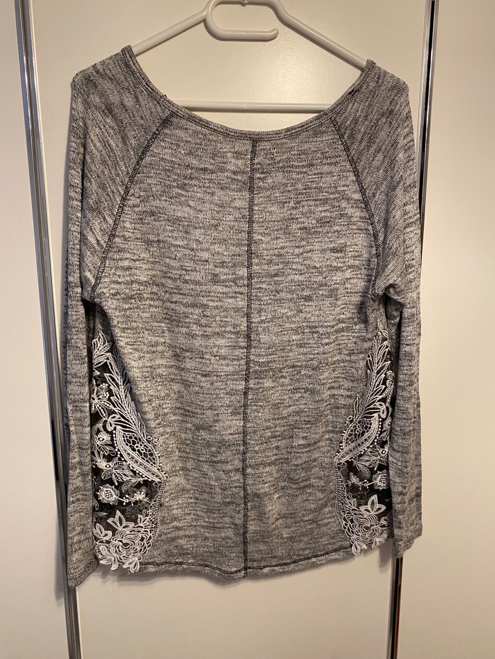 Pullover & Sweatshirts: Damen Pulli gr.M – Gebraucht aus Pfungen von Sheki56 2