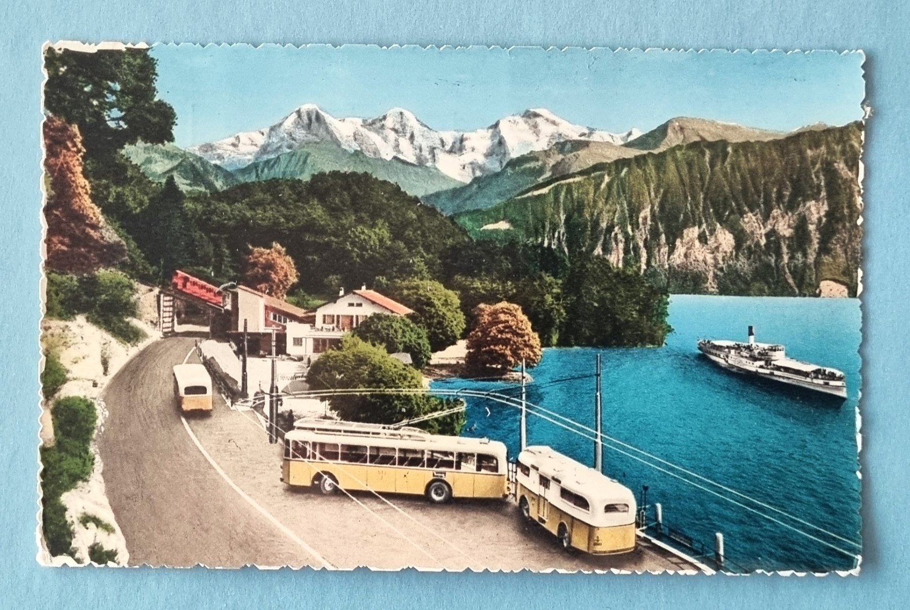Cartoline postali: Am Thunersee - Trolleybus - Bus STJ - Standseilbahn - 1956 – Usato da Rothrist venduto da RROENK