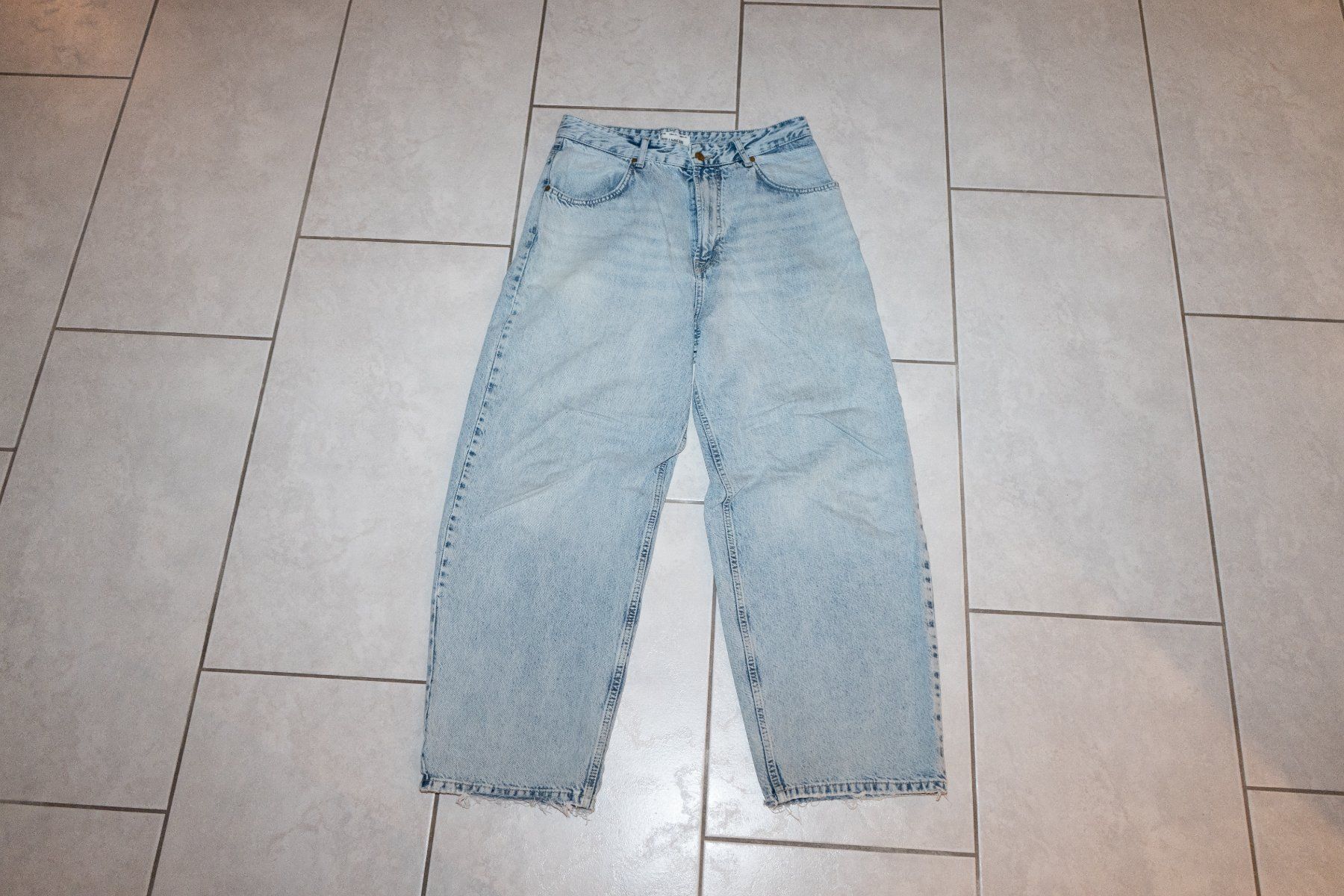 Jeans: Light Blue Baggy Jeans – Usato da Arni AG venduto da yannick_207
