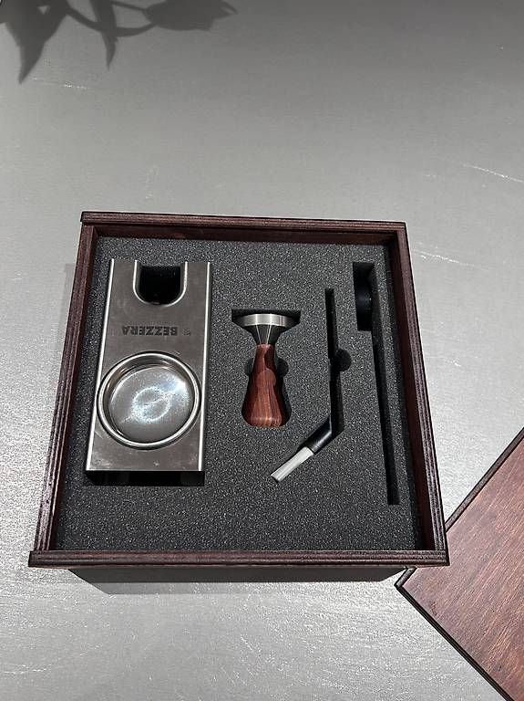 Bezzera Macchine per caffè & Macchine per espresso: Bezzera Tamper Station – Usato da Hägendorf venduto da Des_iReh 1
