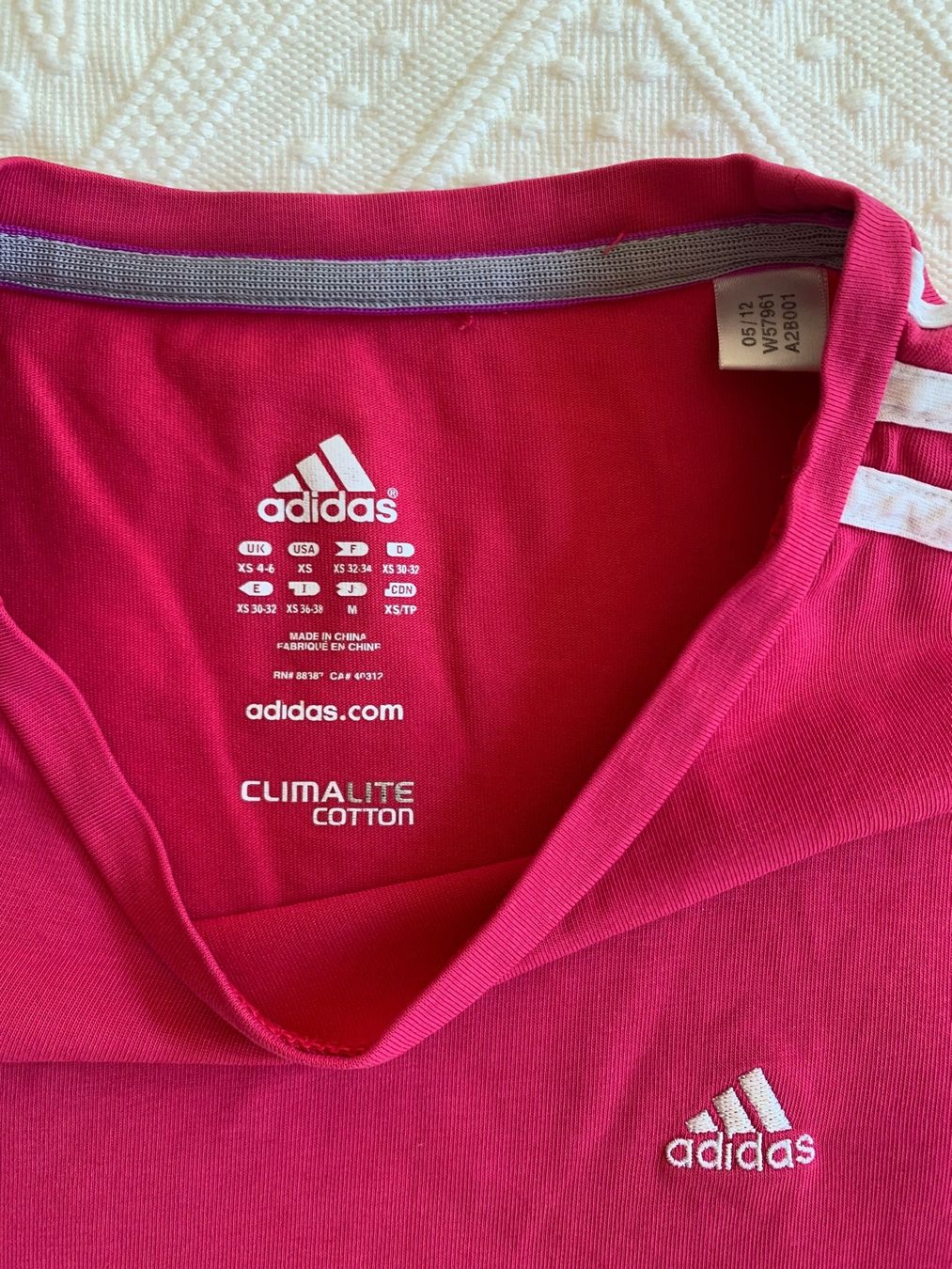 Adidas T-Shirts: Adidas Sport-T-Shirt – Neu (gemäss Beschreibung) aus Zürich von p_q7q_nichtraucher 1