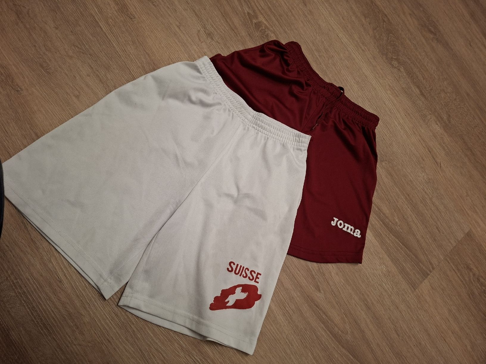 Pantalons: 2x Sportshorts  – D'occasion à Rebstein par minou0041