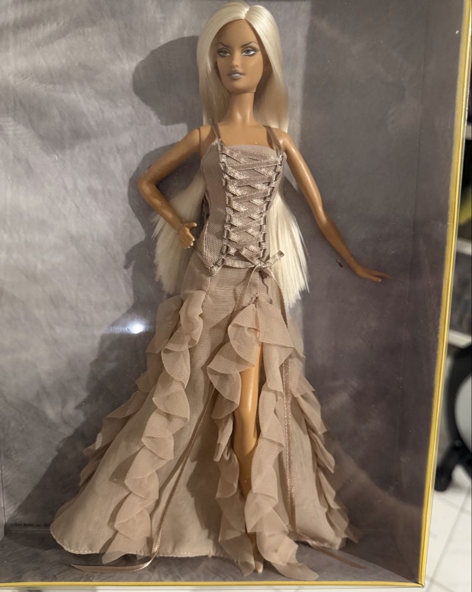 Bambole: Versace Barbie Gold Label – Nuovo e nell'imballaggio originale da Bürglen TG venduto da SonneMondSterne99 9
