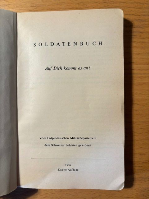 Bücher: Schweizer Soldatenbuch – Gebraucht aus Seon von retep012 2
