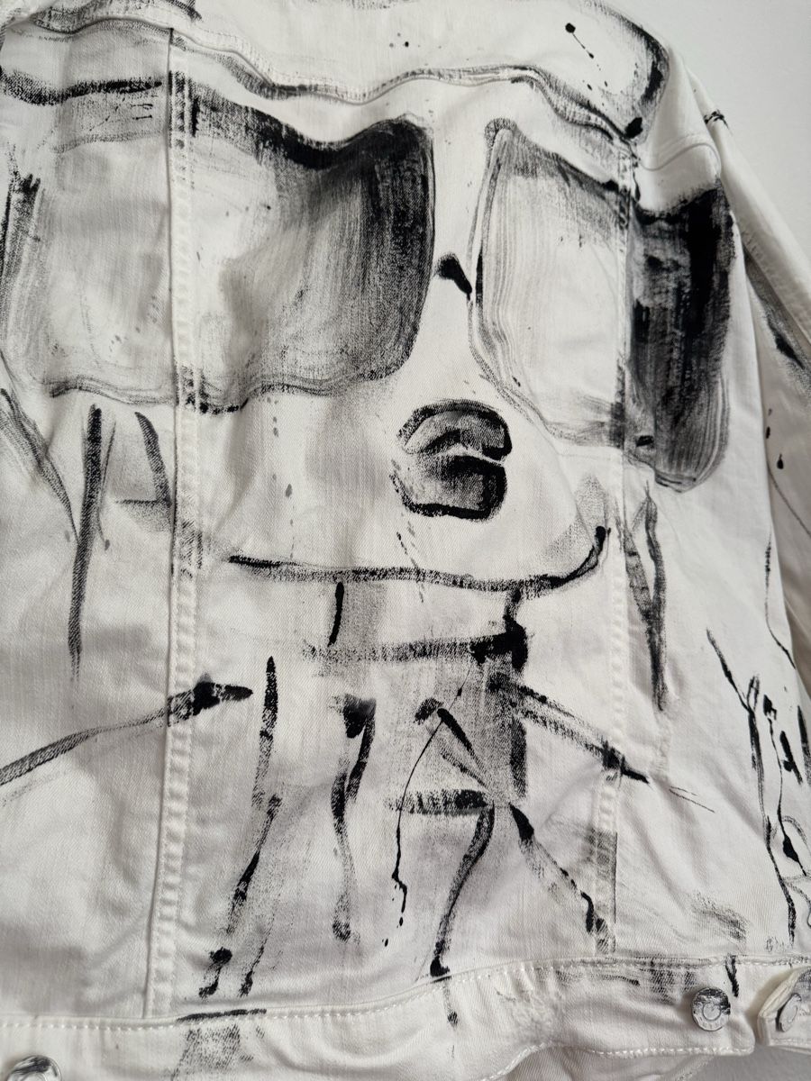 Giacche: Jeansjacke weiss bemalt S oversize – Usato da Basel venduto da YanaR10 1
