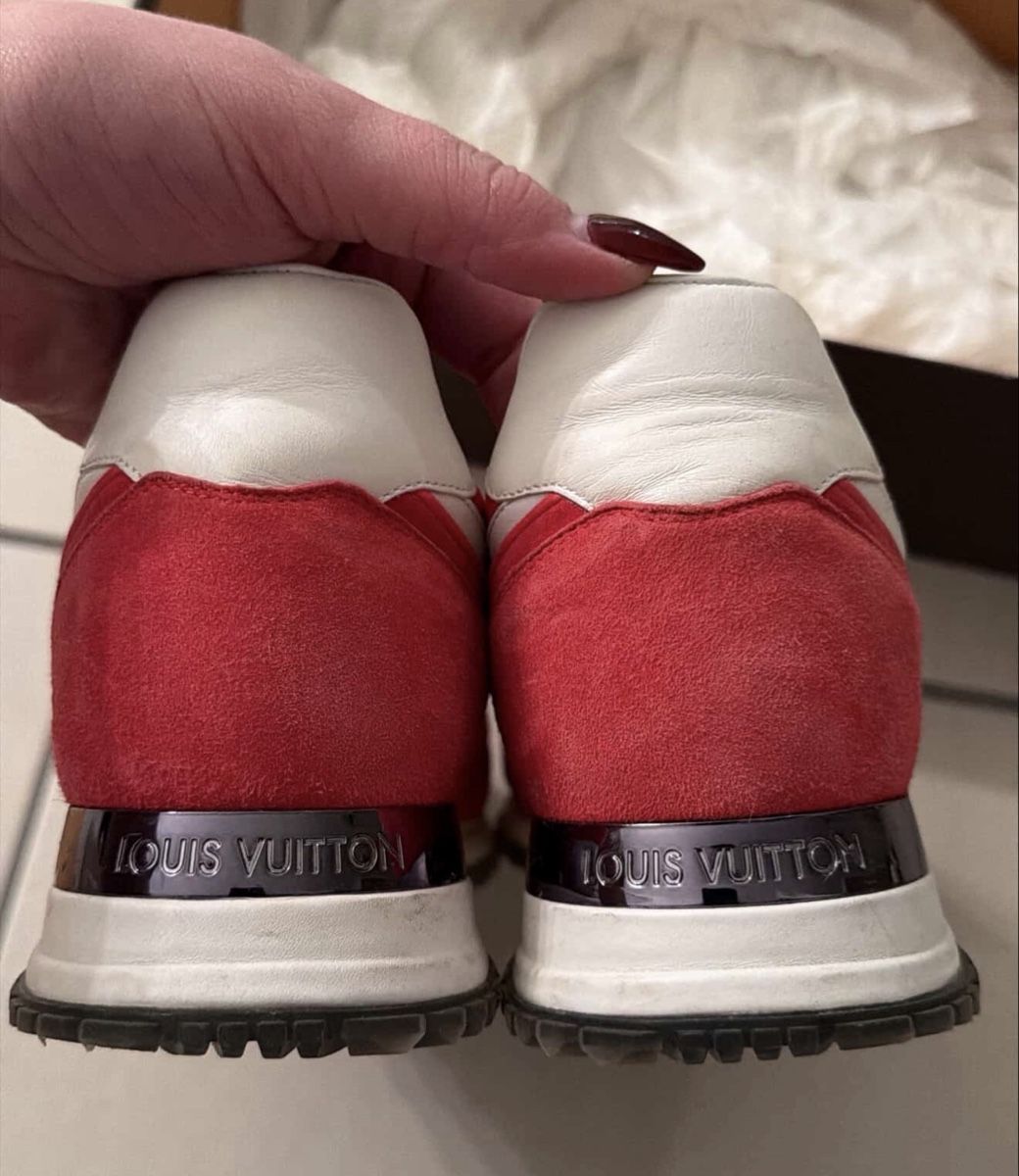 Louis Vuitton Damenschuhe: Louis Vuitton Baskets rouges femme – Gebraucht aus Bulle von Re-a-loved 1