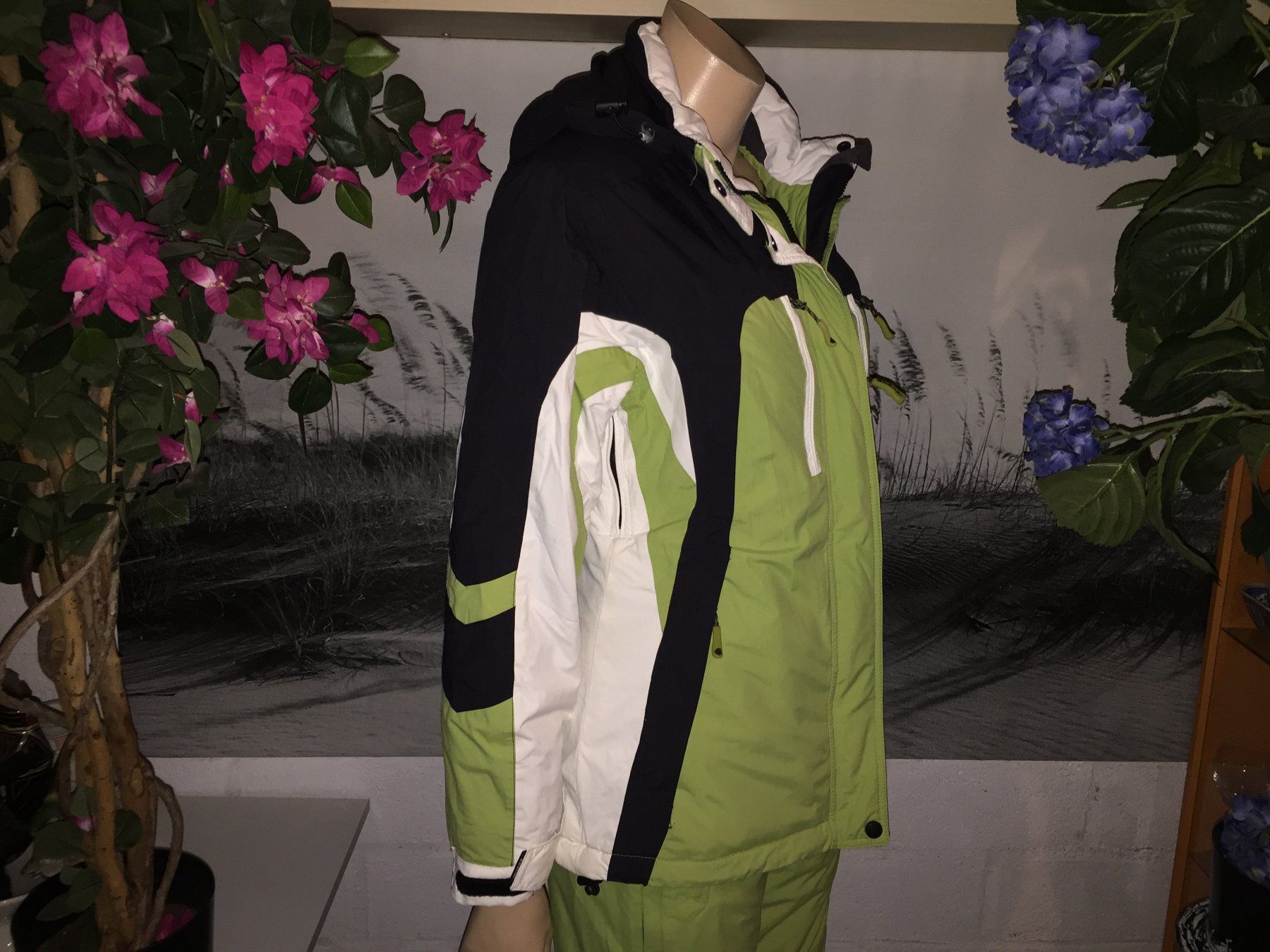 Completi & Tailleur: Ensemble ski /Ski Anzug IGUANA AQUATRAIL Taille/Grosse 34 CH – Usato da Cossonay-ville venduto da Super-Price-Quality 2
