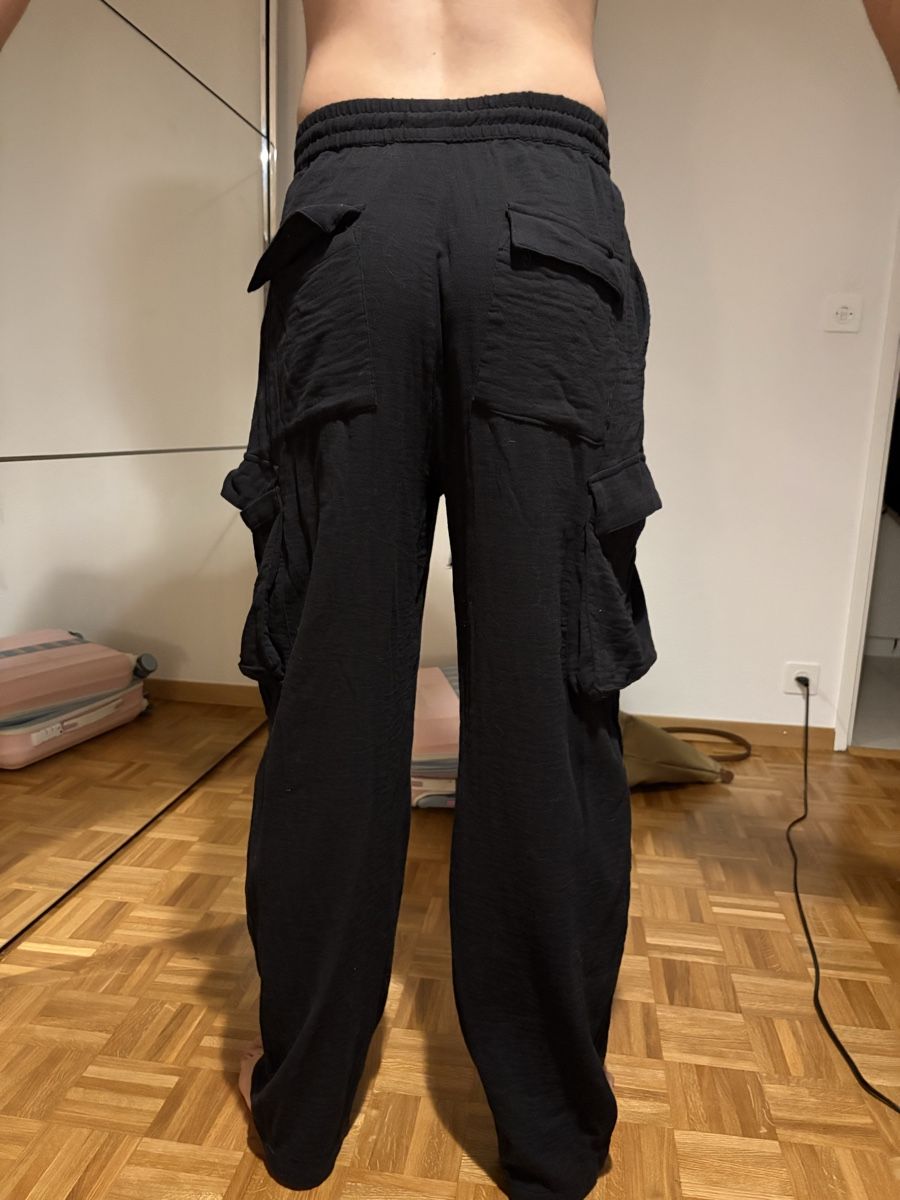 Bershka Hosen: Black Cargo Pants Size M – Neu (gemäss Beschreibung) aus Lausanne von mar_s2w8 4