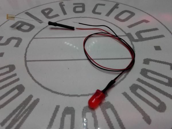 Componenti elettronici: LED 5mm verkabelt, 12V DC, rot – Nuovo (secondo la descrizione) da Luzern venduto da Salefactory 1