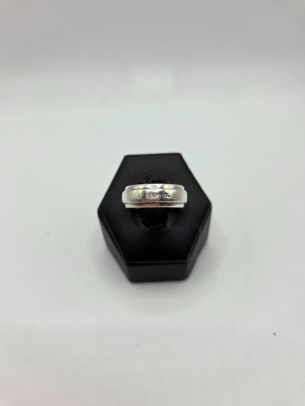 Esprit Anelli: Eleganter Silberring von Esprit Grösse 50 – Usato da Füllinsdorf venduto da Faulan_6