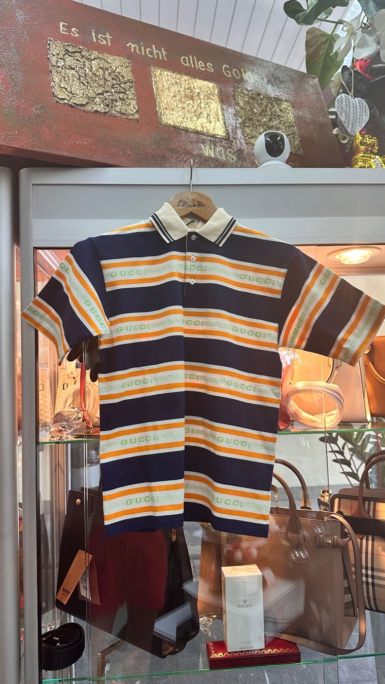 Gucci T-Shirts: Gucci T-Shirt – Neu und originalverpackt aus Lachen SZ von HelvetiaLuxury 1