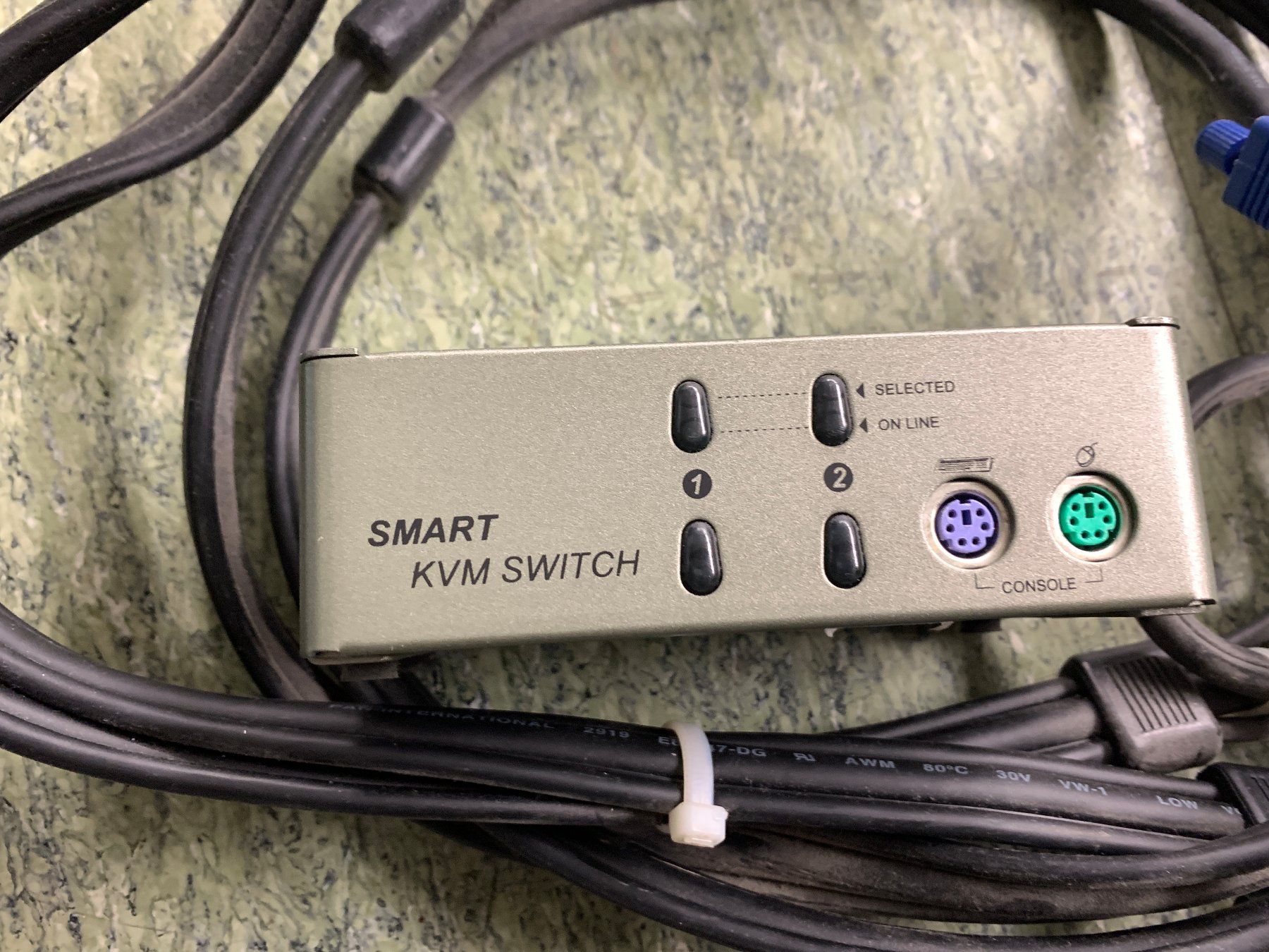 PCs: Computer PC KVM Switch - 2 Port VGA Switch – Gebraucht aus Rickenbach SZ von Frickler 1