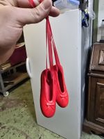 Seltener Christbaumschmuck Rote Porzellan Ballerinas (Q)