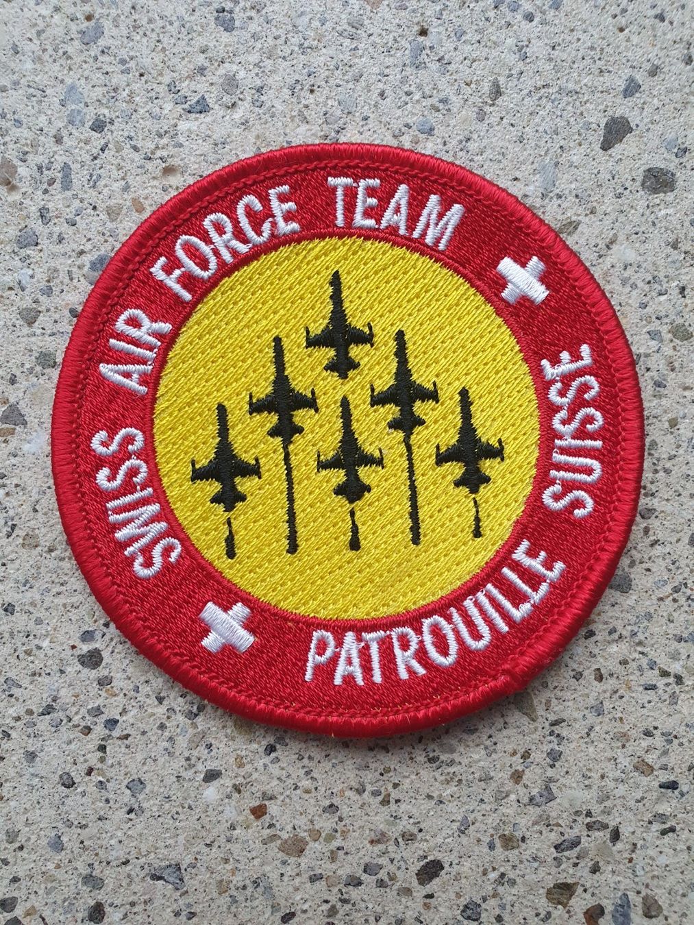 Schweizer Armee Plaketten & Abzeichen: *** Patrouille Suisse Badge mit klett  *** – Neu und originalverpackt aus Riedholz von fr_sIruP