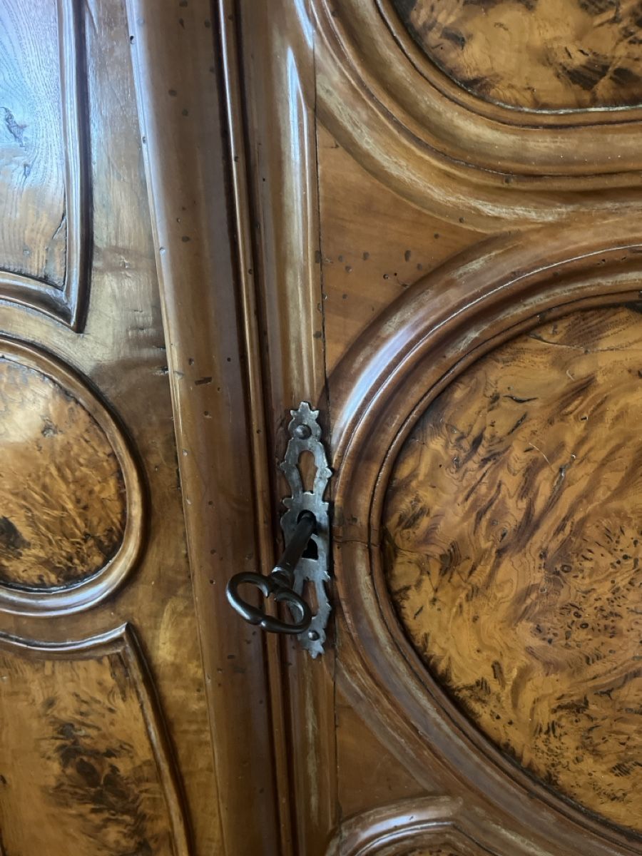 Armadi: Armoire ancienne  – Usato da Nyon venduto da Justnyon 1