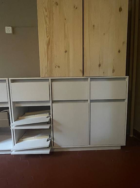 Cassettiere: 2 x Neu aufgebautes Sideboard – Usato da Zürich venduto da sopheli 1