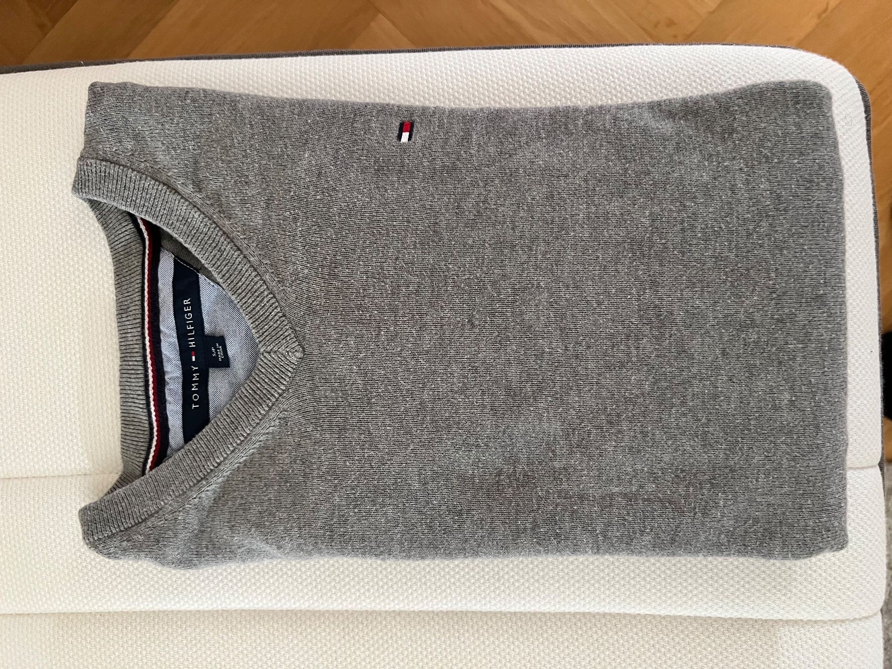 Tommy Hilfiger Maglioni & Felpe: Tommy Hilfiger Sweater - Very good condition – Nuovo (secondo la descrizione) da Zürich venduto da and_y8dy 4