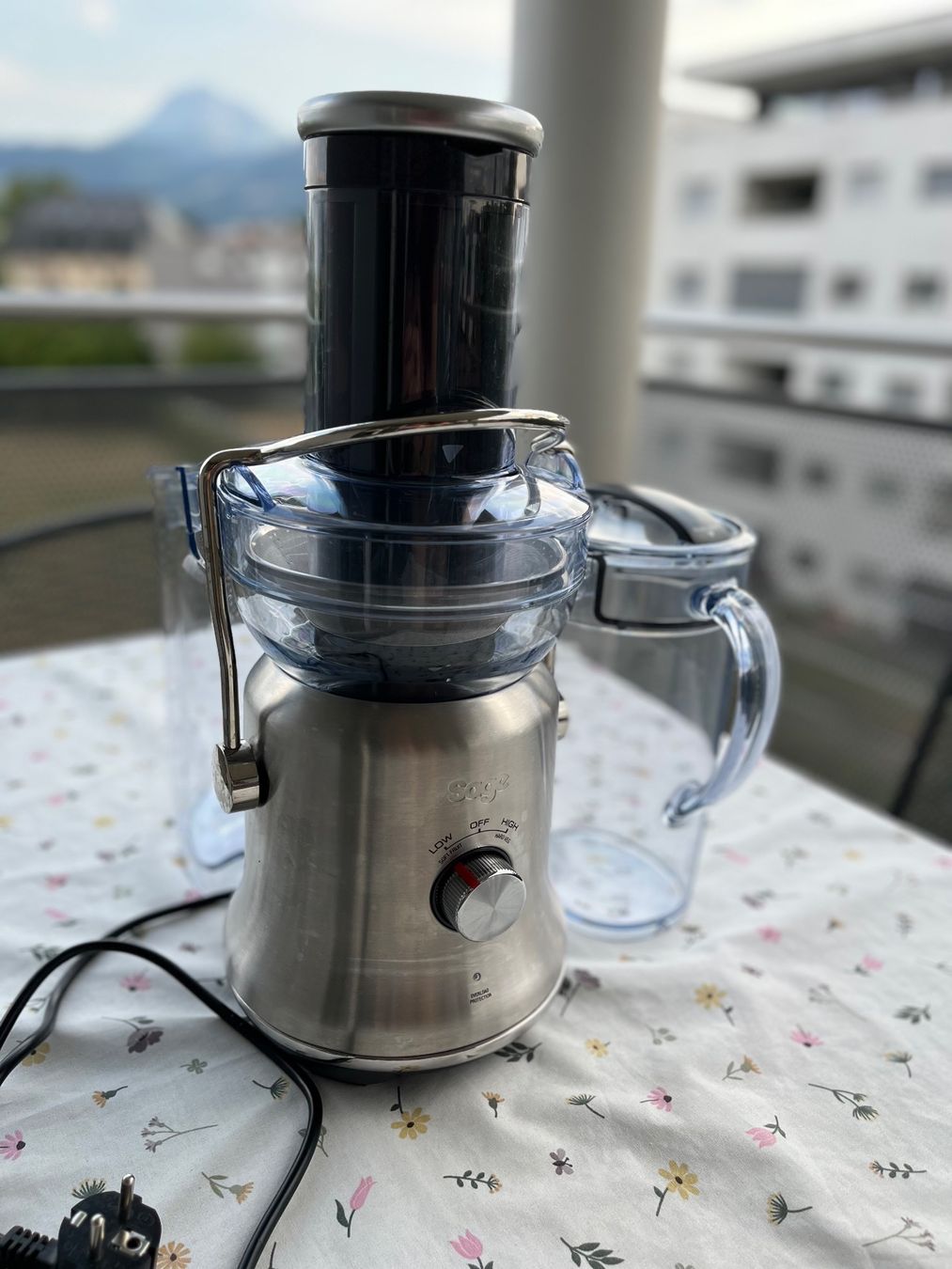 Sage Küchengeräte: Extracteur de jus Sage Nutri Cold Plus – Gebraucht aus Bulle von jes_7dmy