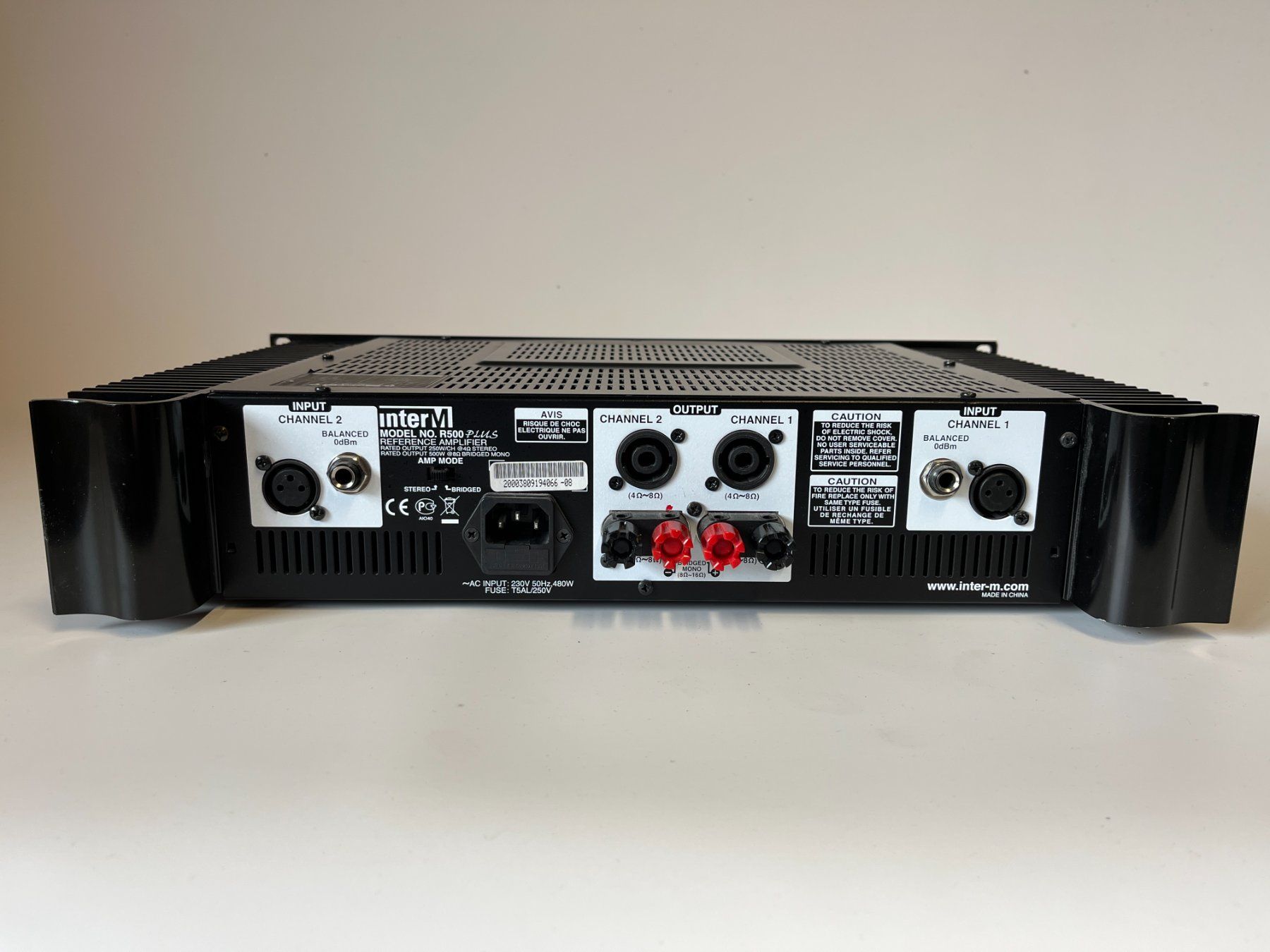 Amplificatori: interM R500 PLUS Reference Amplifier Endstufe – Usato da Zizers venduto da fiduciar 1
