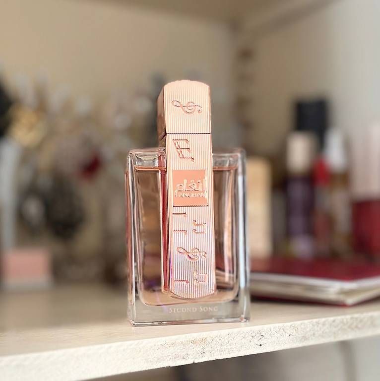 Lattafa Parfum & Eau de Toilette: Lattafa Angham Second Song 100ml – Neu (gemäss Beschreibung) aus Winterthur von Bilure