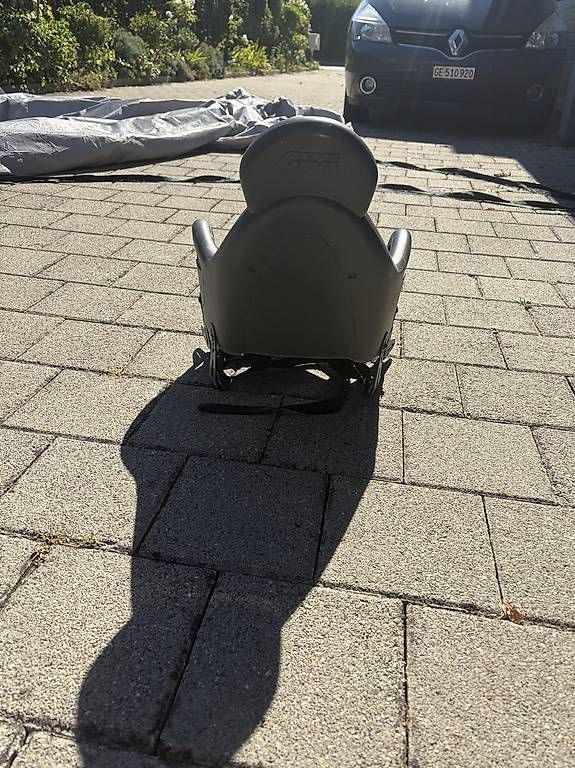 Auto-Kindersitze: Siège enfant scooter – Gebraucht aus Gy von Bruce010626 1