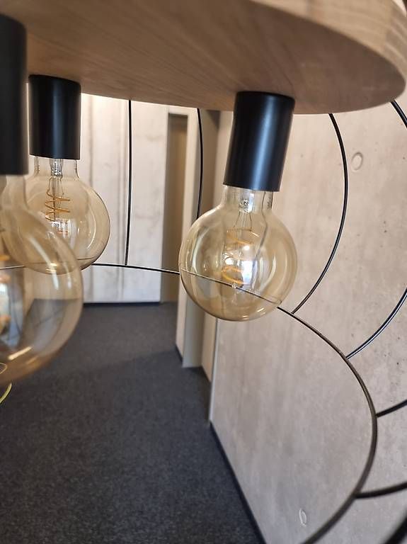 Lampade: Lampe aus dem Möbelhaus Pfister – Usato da Oetwil am See venduto da val_sbf2 2