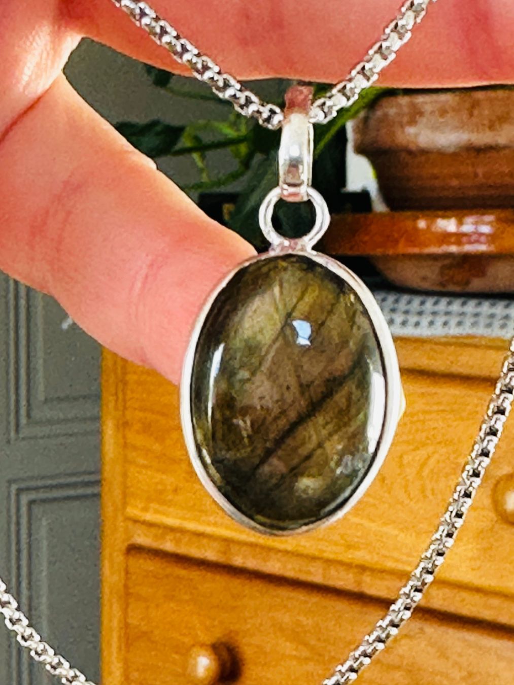 Catenine: Labradorite Gemstone Handmade Jewelry necklace – Nuovo e nell'imballaggio originale da Genève venduto da AGBERG 1