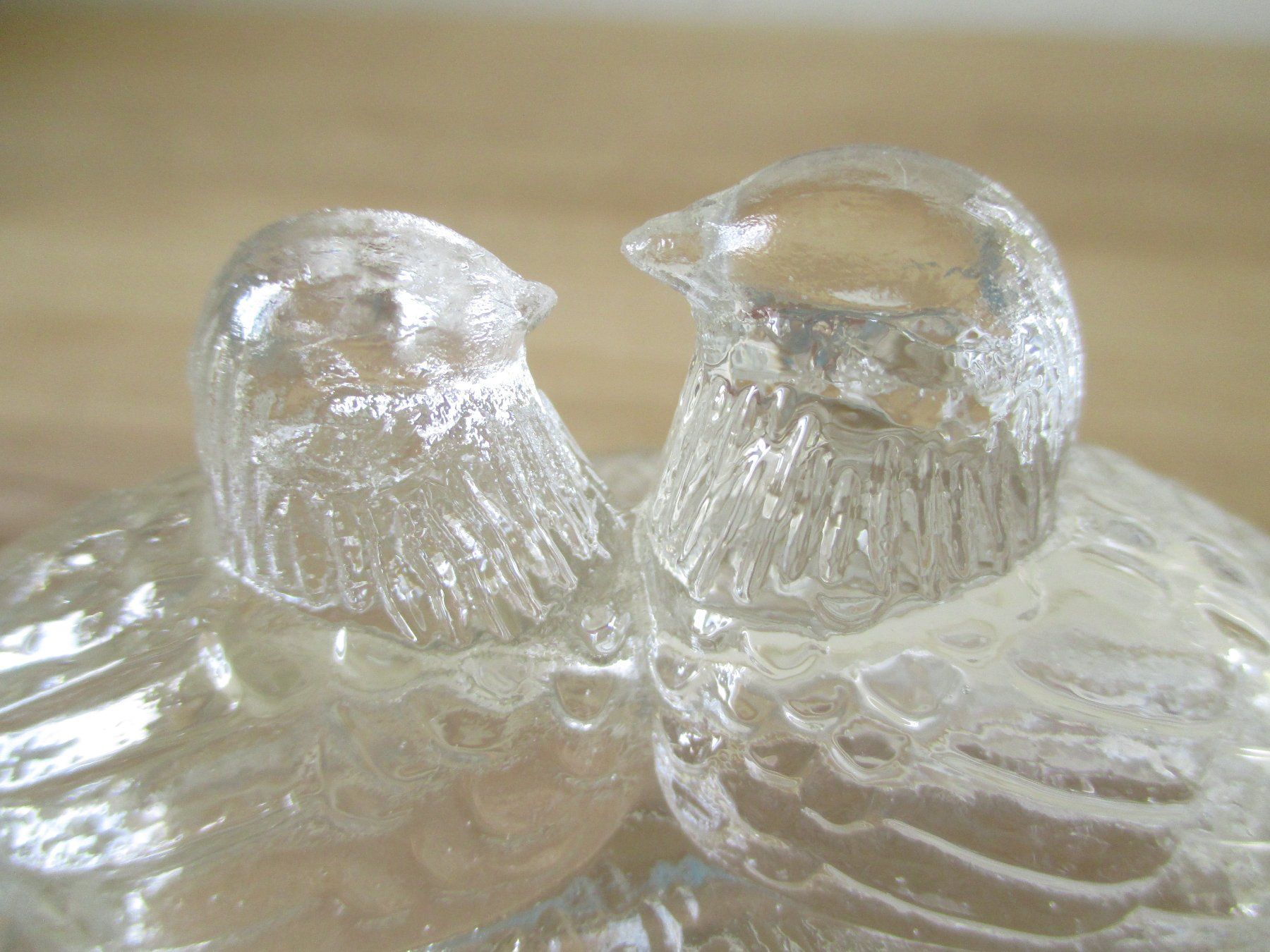 Bicchieri: 2 alte Deckeldose Pressglas, Glas Vogel Pärchen – Usato da Rorschacherberg venduto da Marubium 2