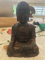 Statuette de bouddha dans la position de sérénité, en bronze