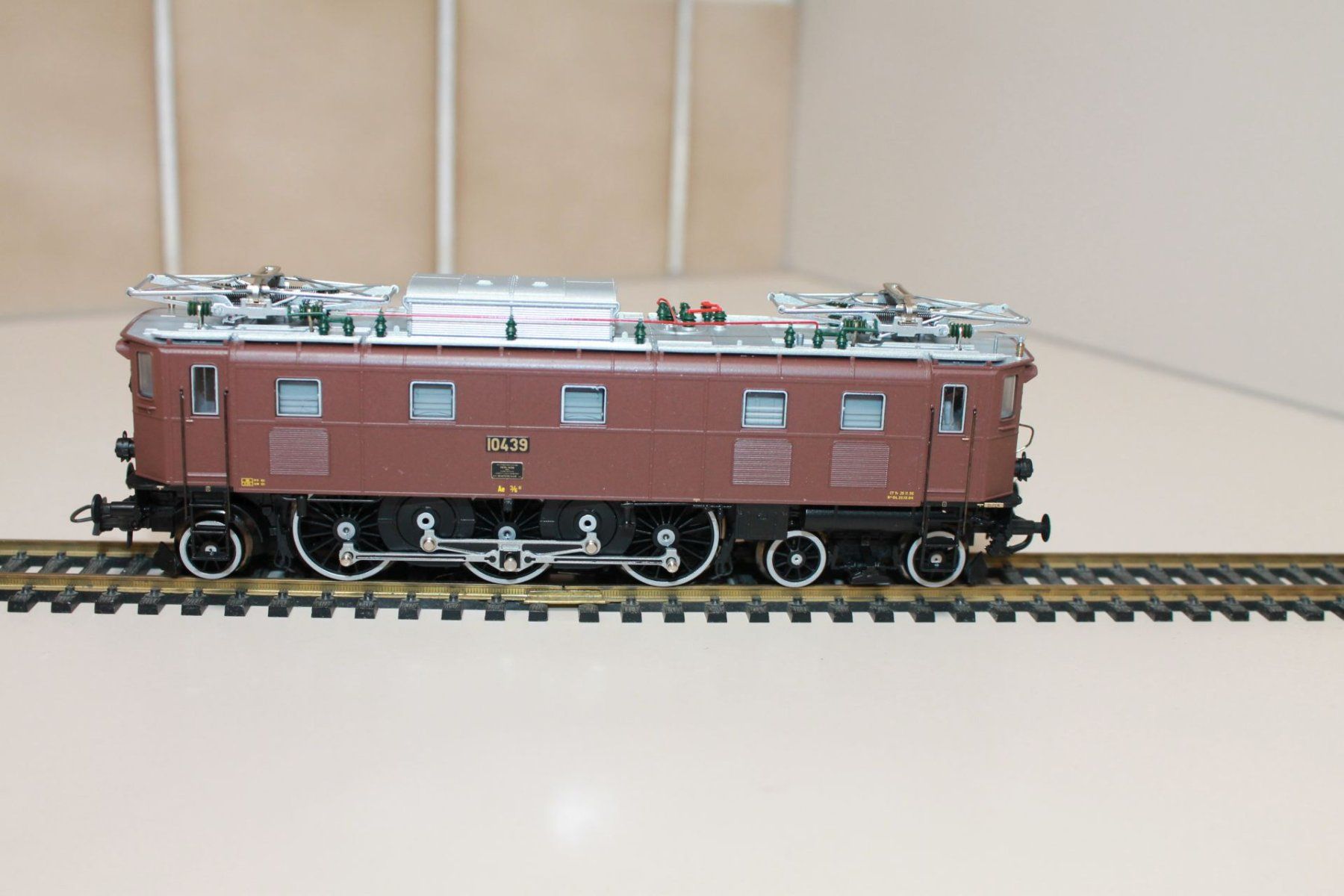 Roco Modellini di ferrovie: Roco Ae3/6 II – Usato da Birmensdorf ZH venduto da Buhwil18 2