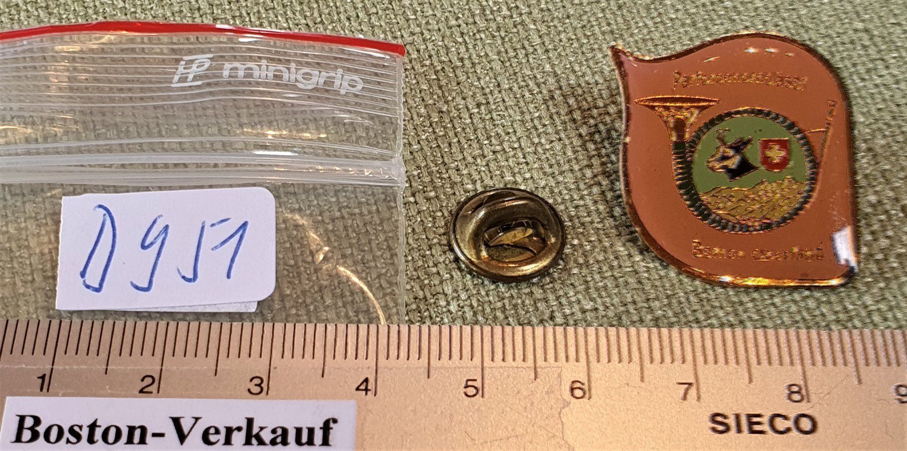 Placchette & Badge: D951 - Pin Parforcehornblaser Berner Ob. – Usato da Reinach BL venduto da Boston-Verkauf 2