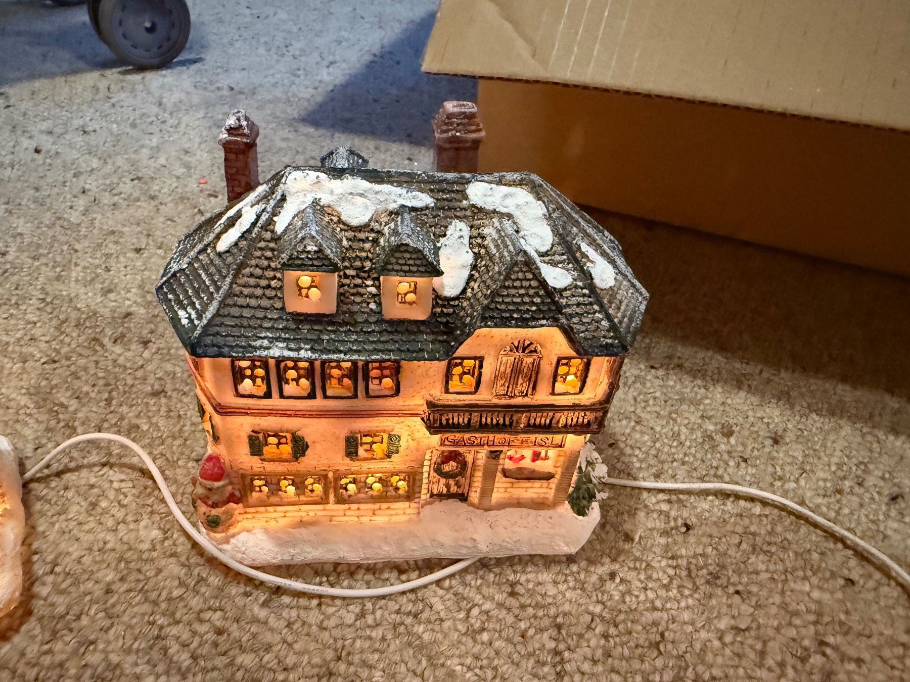 Tutte le decorazioni: Weihnachtsdorf Häuser Set beleuchtet gebraucht – Usato da Hundwil venduto da Sandysan1702 3