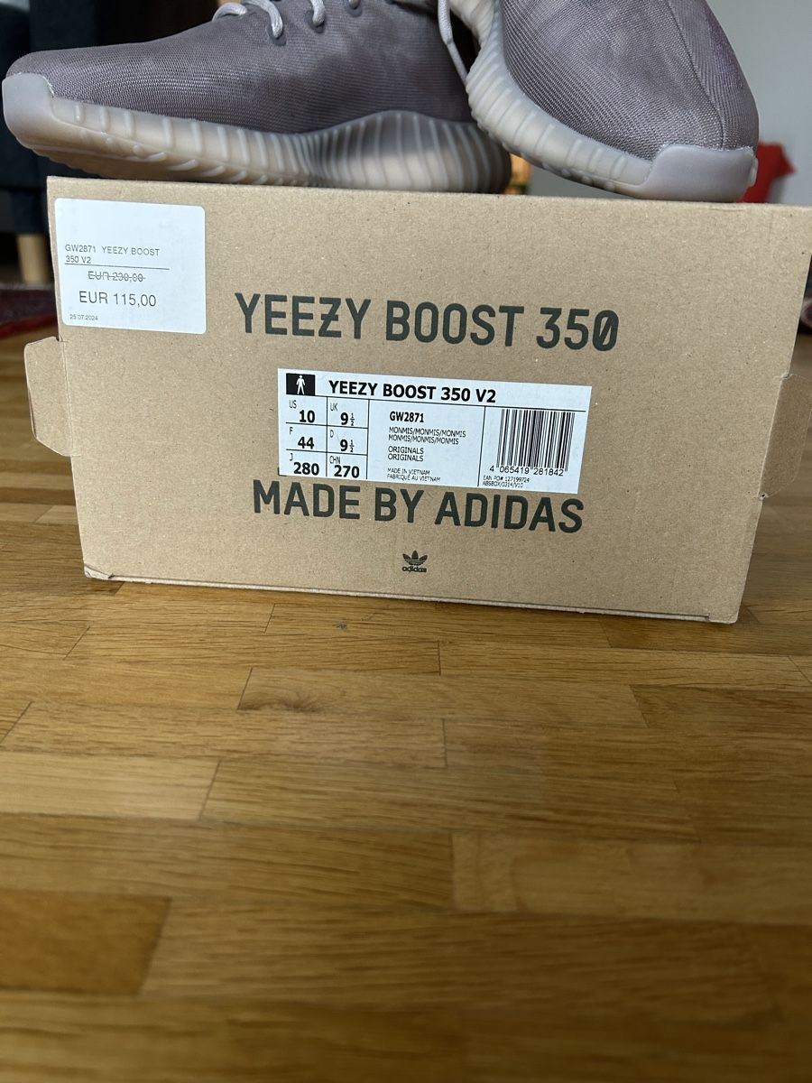Adidas Chaussures hommes: Adidas Yeezy Boost 350 V2 – Neuf (Voir description) à Ittigen par mrv_jjl9 1
