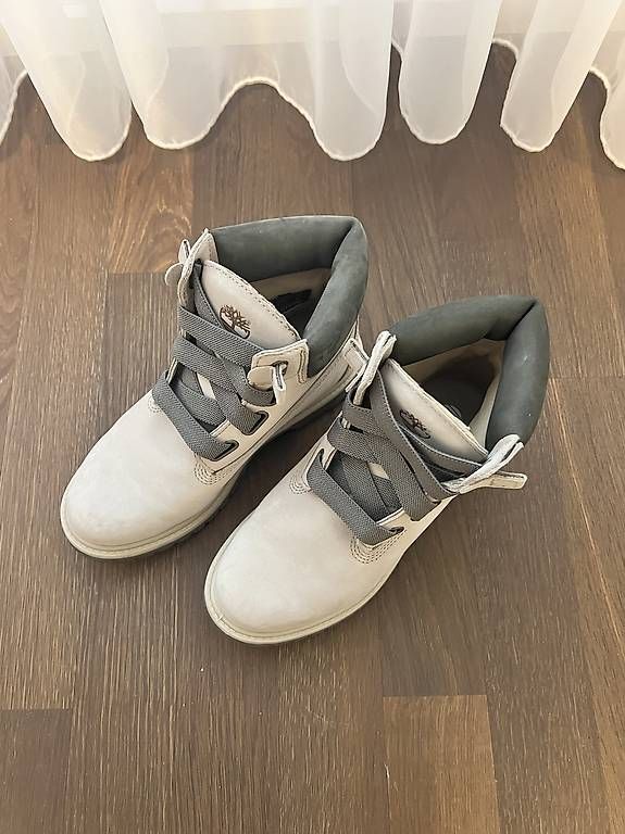 Timberland Scarpe da donna: Timberland Stiefel Damen Grösse 37 – Usato da Bettlach venduto da Swiss-2016 1