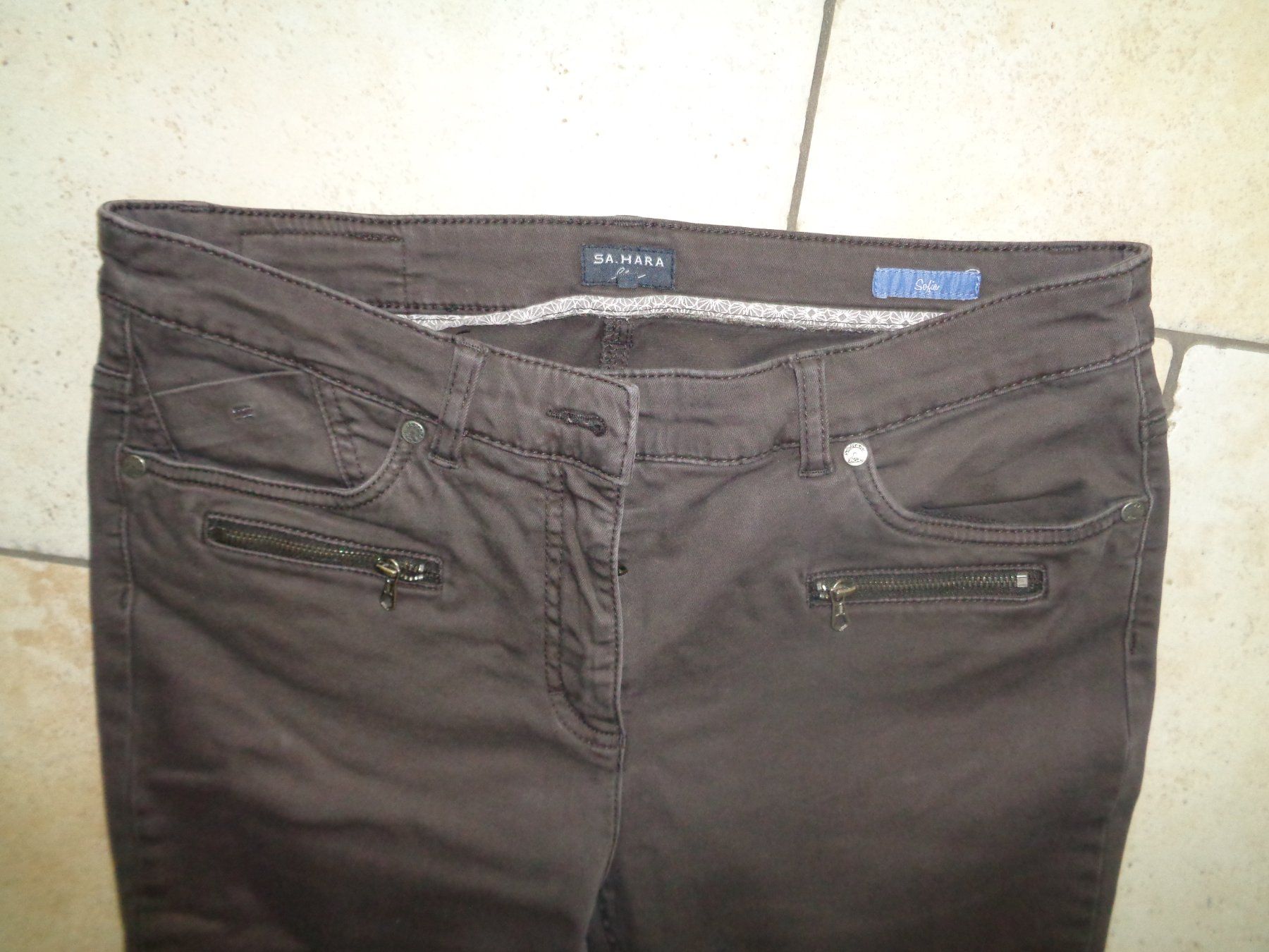 Hosen: Hose  SA. HARA  Grösse 40 – Gebraucht aus Kreuzlingen von Robi-2003 2