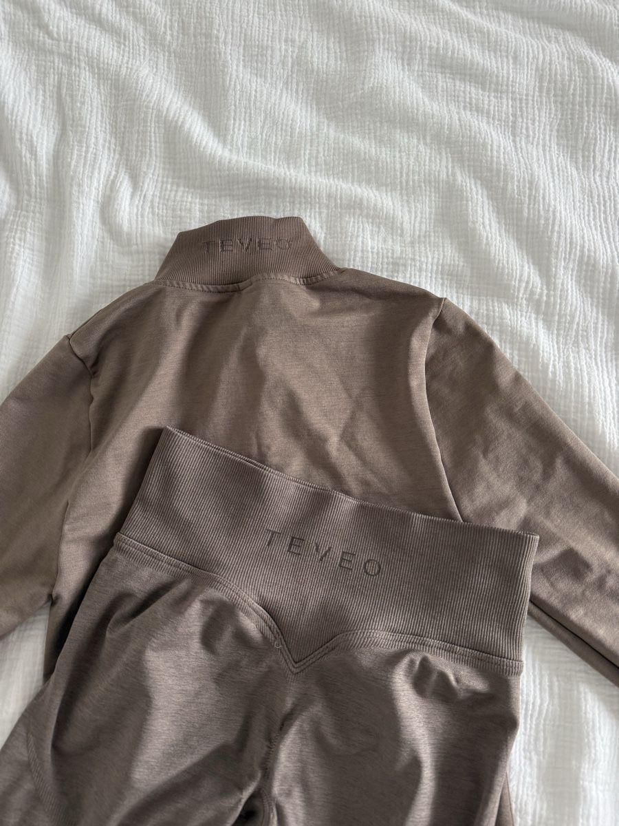 Lots de vêtements: teveo set braun – D'occasion à Altikon par borchardt.sara 1