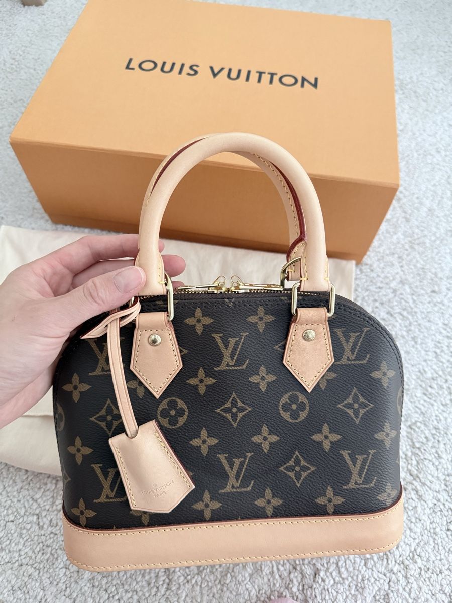 Louis Vuitton Alma BB Monogram Canvas Handbag New (Neu und ...
