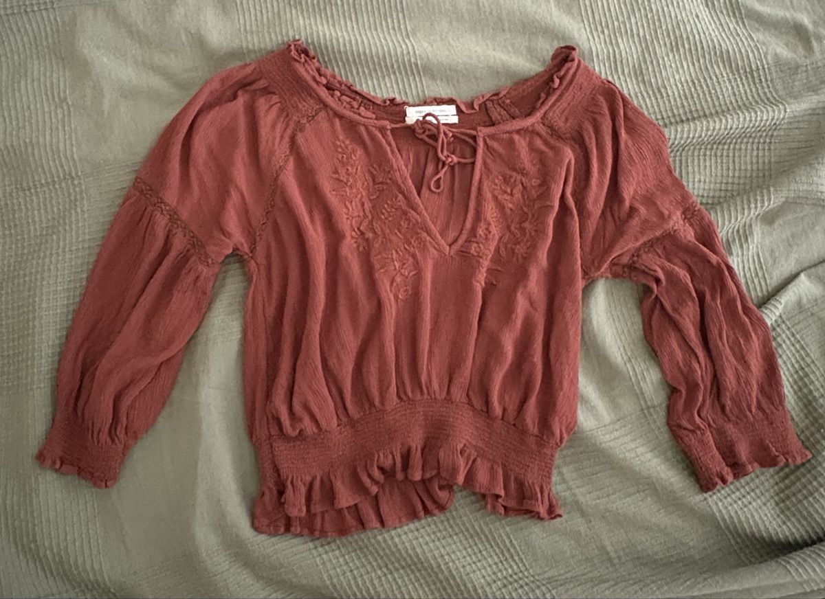Urban Outfitters Camicette: Urban Outfitters long sleeve top – Usato da Zürich venduto da ale_y9dq